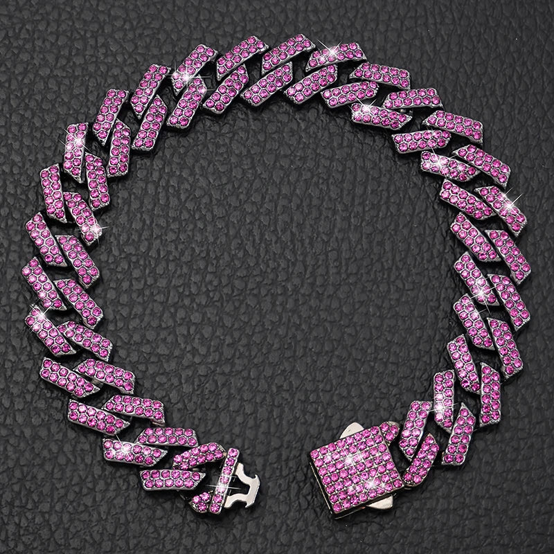 Coleira Luxo Diamond – Brilho, Estilo e Presença